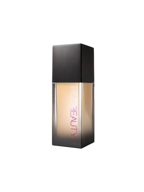 Huda beauty foundation pena cotta