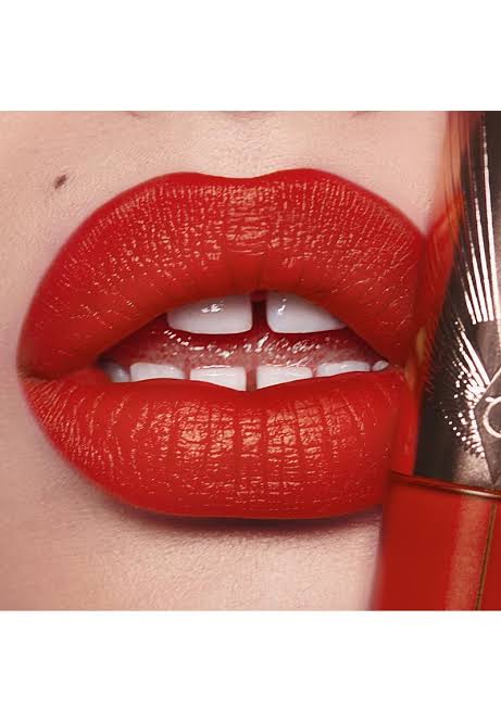 Charlotte trilby flame blur shade lipstick